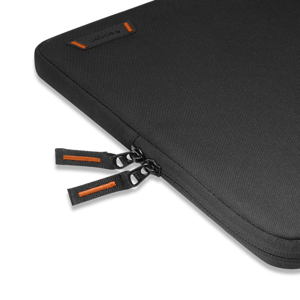 SAC SPIGEN BASIC POUCH ORDINATEUR PORTABLE 13-14 NOIR
