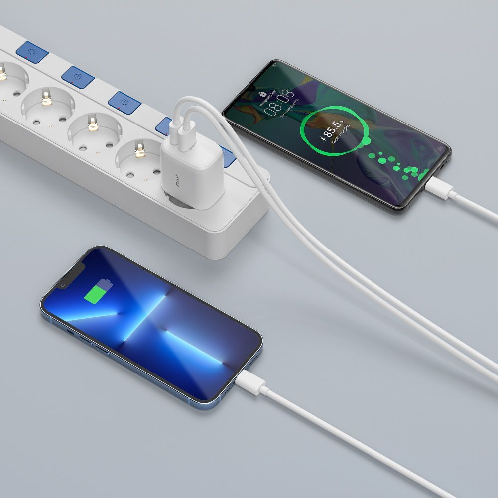 CHARGEUR RÉSEAU POUR MOBILE ET TABLETTE TECH-PROTECT C20W CHARGEUR RÉSEAU 2 PORTS PD20W/QC3.0 + CÂBLE LIGHTNING BLANC