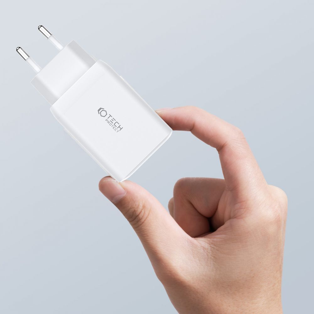 CHARGEUR RÉSEAU POUR MOBILE ET TABLETTE TECH-PROTECT C65W CHARGEUR 3 PORTS PD65W/QC3.0 BLANC