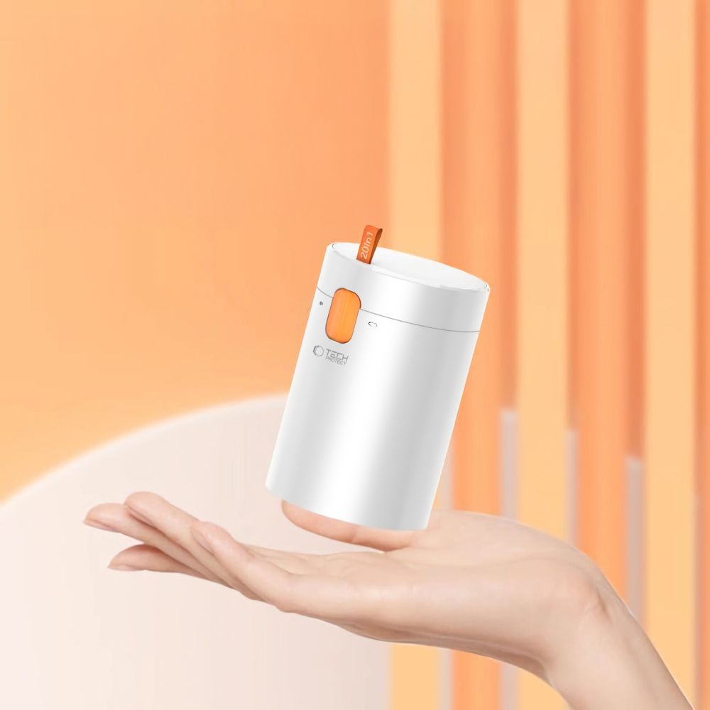 ENSEMBLE DE NETTOYAGE TECH-PROTECT CS01 20EN1 POUR TÉLÉPHONE, ÉCOUTEURS, TABLETTE ET ORDINATEUR PORTABLE BLANC