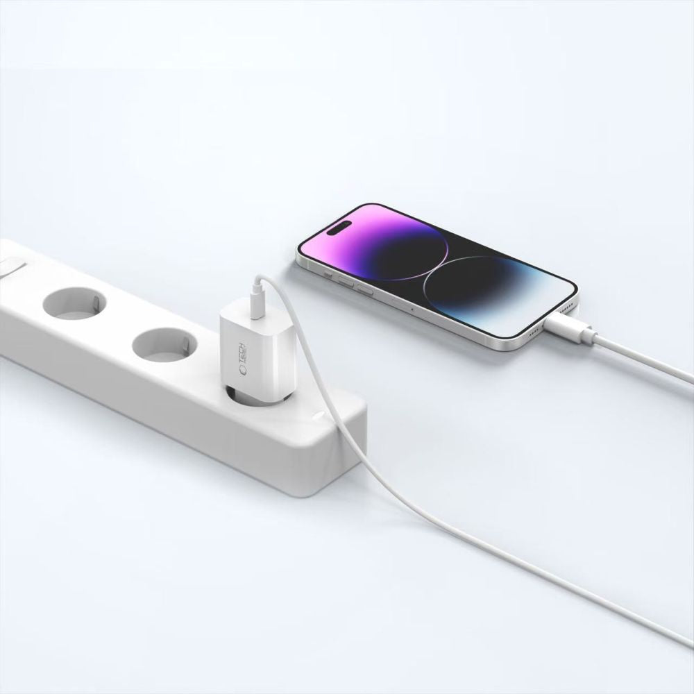 CHARGEUR RÉSEAU TECH-PROTECT NC20W 1-PORT PD20W + CÂBLE LIGHTNING BLANC