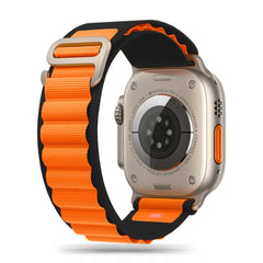 BRACELET DOOP ALPINE EVEREST APPLE WATCH 6 / 7 / 8 / 9 / 10 / SE / ULTRA 1 / 2 (44 / 45 / 46 / 49 MM) NOIR / ORANGE