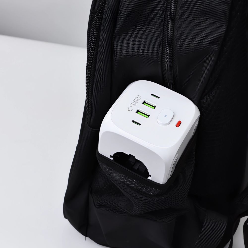 PRISE ÉLECTRIQUE TECH-PROTECT PCL3X4 2 USB & 2 TYPE-C & 3 PRISES BLANCHE